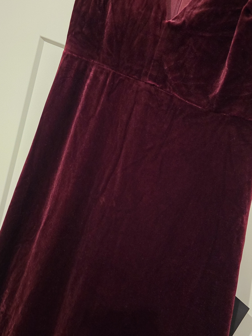 Lulu's Burgundy Velvet V-Neck Sleeveless Dress - Picture 4 of 7